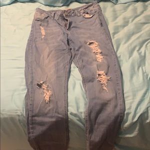 Size 8 low rise distressed Refuge jeggings
